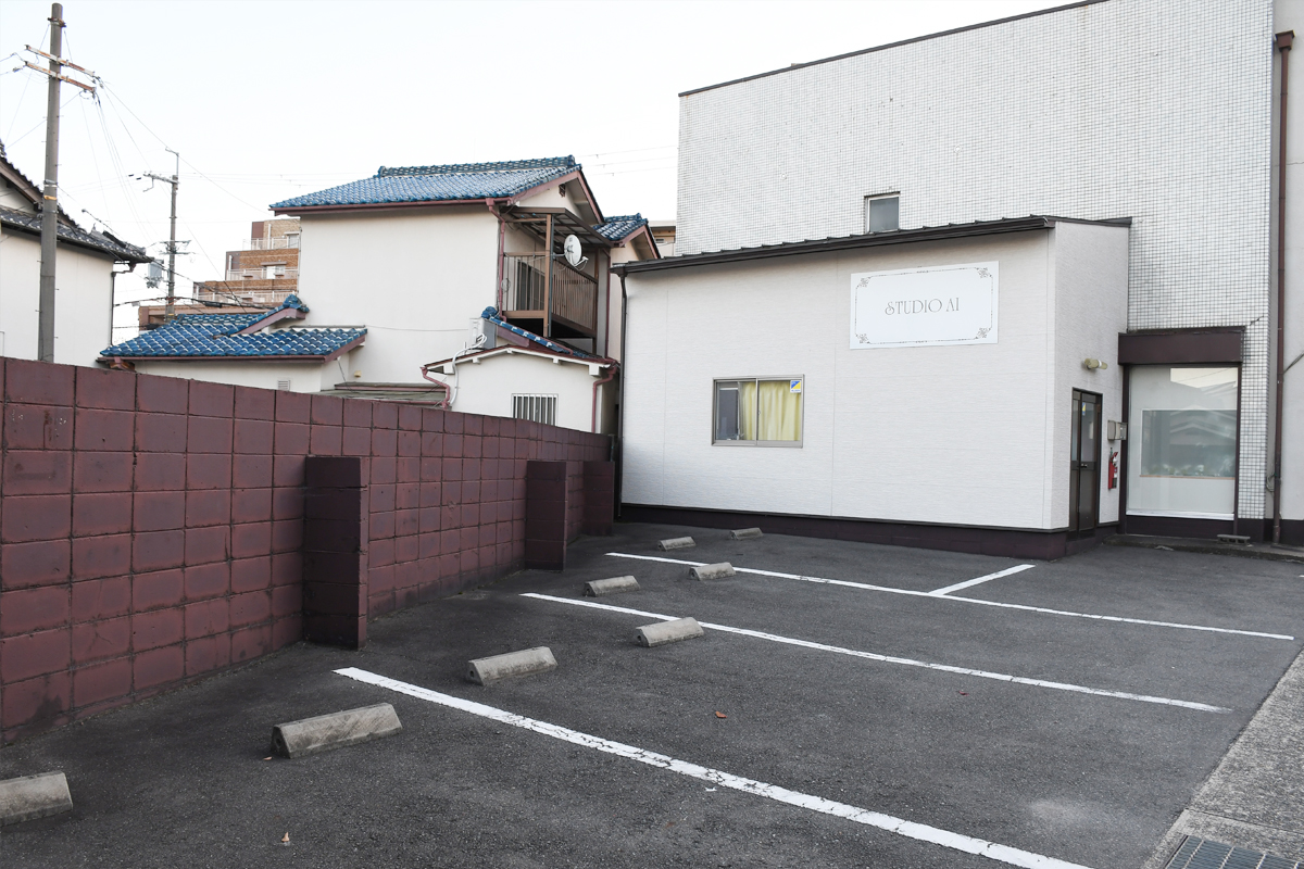 スタジオアイ長岡京店 駐車場